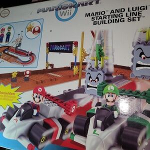 K'NEX Super Mario Mario Kart Wii Mario and Luigi Starting Line Set #38435